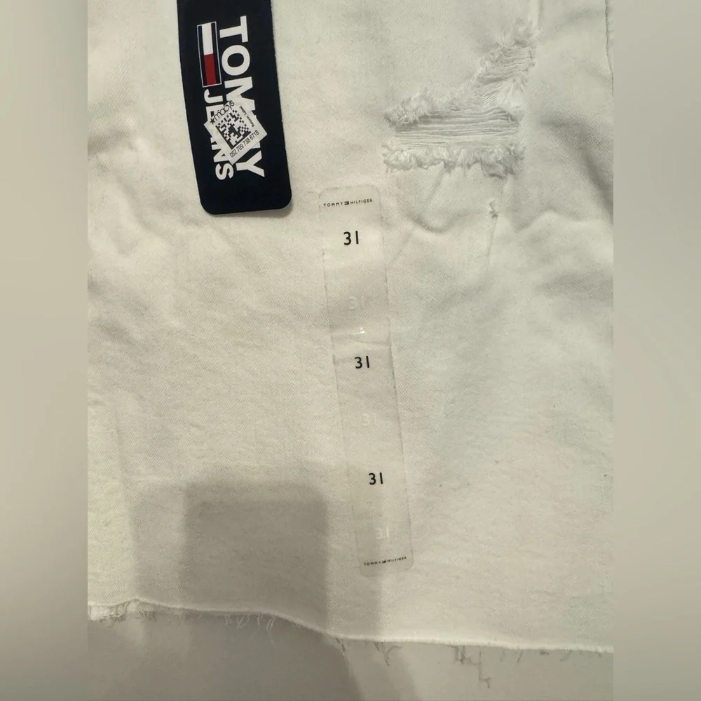 Tommy Jeans Women's White Denim Distressed Logo A-Line Skirt Size 31 - Picture 4 of 8